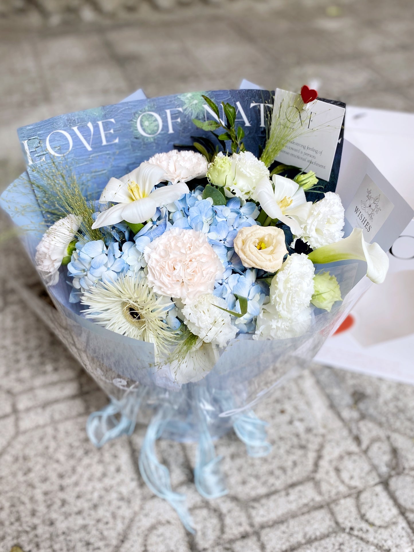 Medium Fresh Flower Bouquet - Blue White Mixed