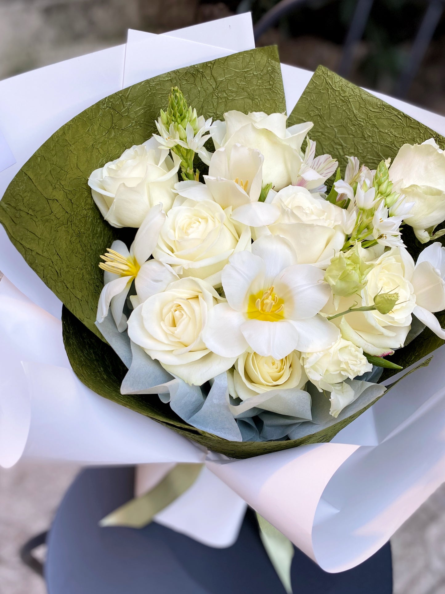 Fresh Medium Mixed White Roses Bouquet