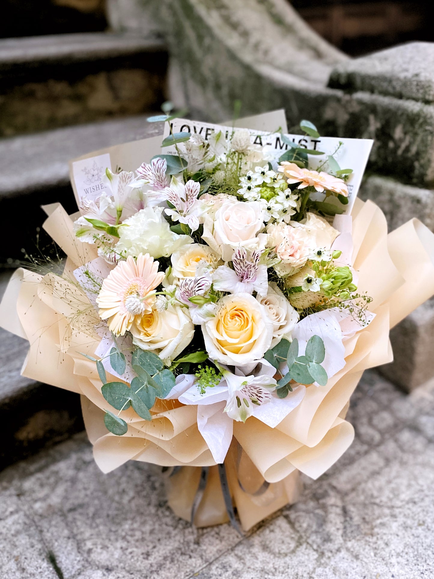 Small Fresh Flower Bouquet - Cream