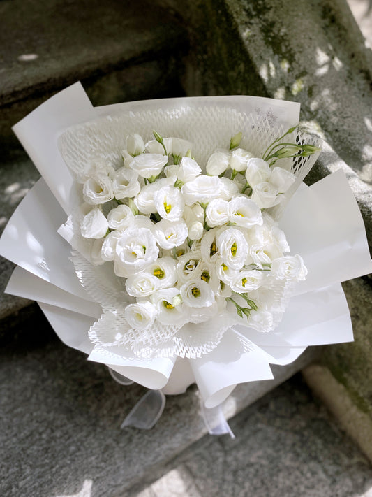Fresh Flower Bouquet - White Lithiathus