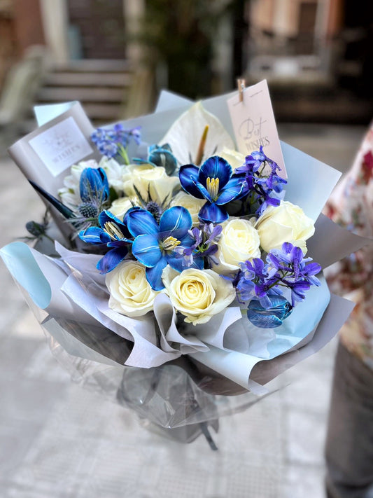 Fresh Flower Bouquet - Blue White
